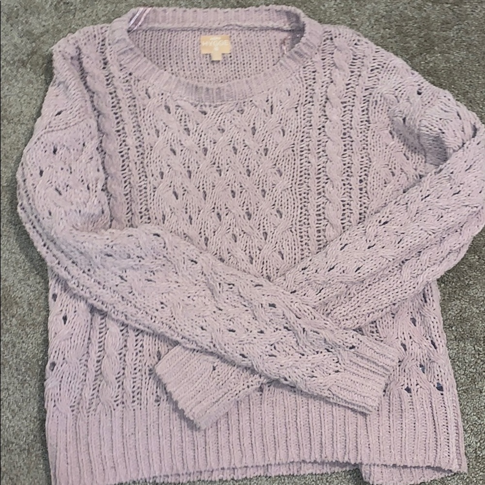 Aero sweater